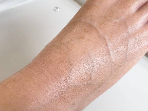 Das „Sockelmodell Bein ohne Wunden" von MEDICAL FX Germany präsentiert sich als eine äußerst realistische Nachbildung eines menschlichen Beins, gefertigt aus hochwertigem Silikon.…