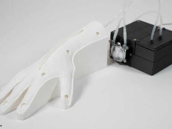 Injektionstrainer Hand mit simulierter Blutzirkulation - Image 3