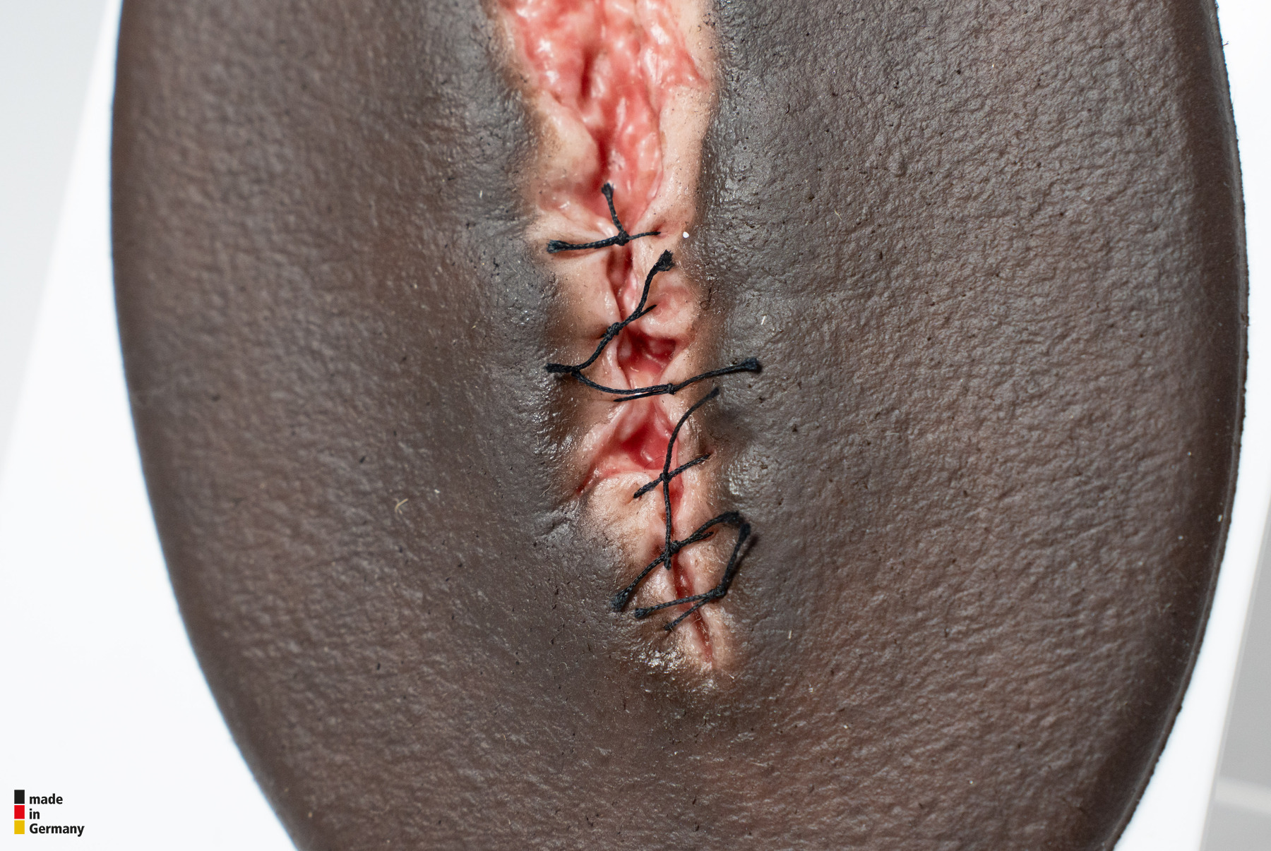 Stick-On Small OP-Wunde geöffnet – Bild 2